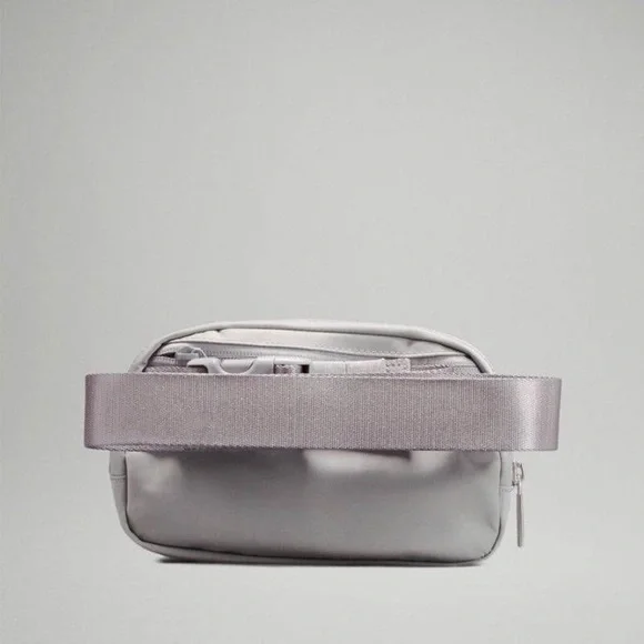 Lululemon Belt Bag Silver Drop - Picture 2 of 3
